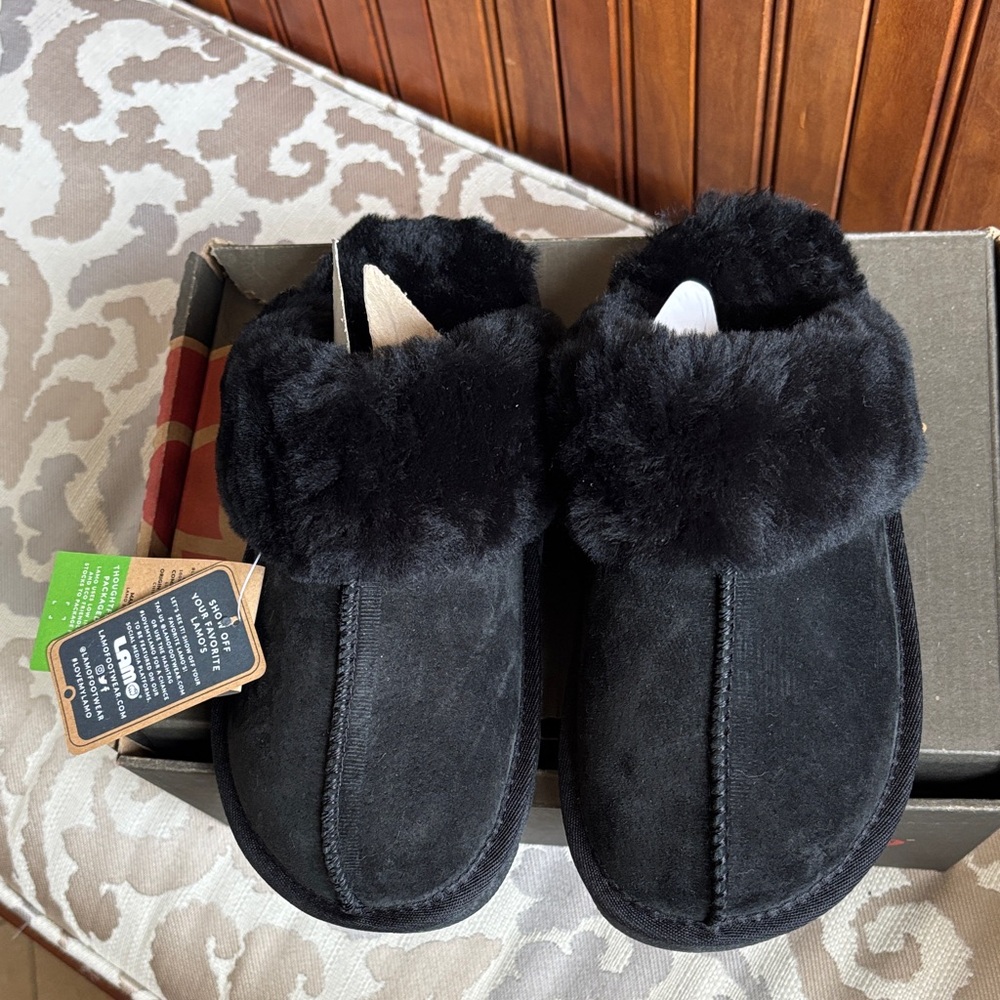 Lamo Black Scuff Sheepskin Slippers 6M